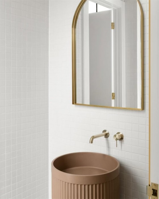 Смеситель для раковины Lotis Mone 1002BB встраиваемый, цвет brushed brass