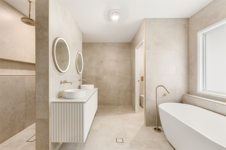 Отдельностоящий излив для ванны, Lotis, цвет: золото