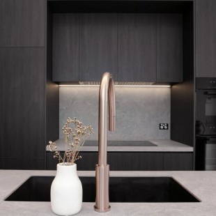 Выдвижной смеситель для кухни, с функцией распыления овощей, Lotis, цвет: бронза