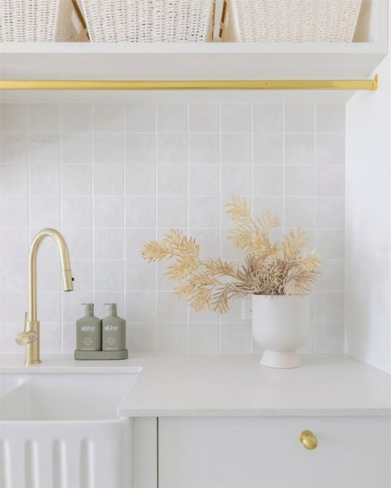 Смеситель для кухни Lotis Mone 1035BB, цвет brushed brass