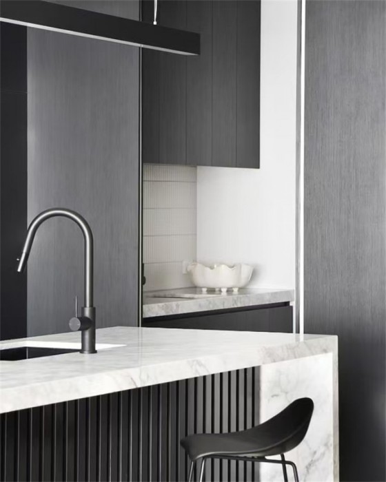 Смеситель для кухни Lotis Mone 1035MB, цвет matte black