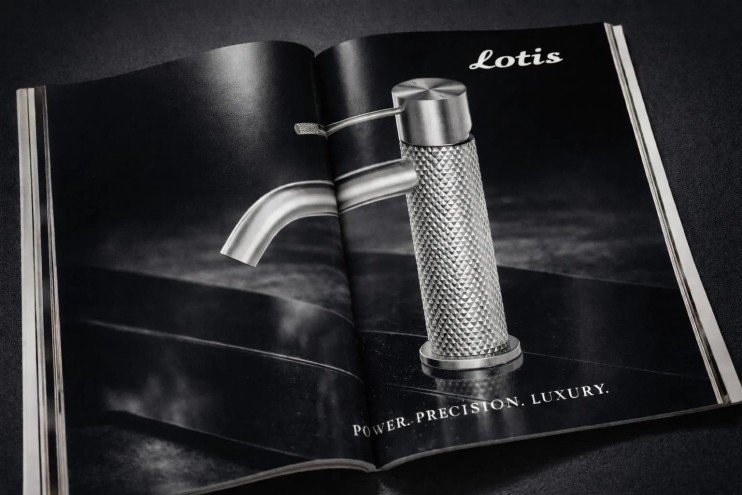 Смеситель для раковины Lotis Santi 1004BMB black metal brass