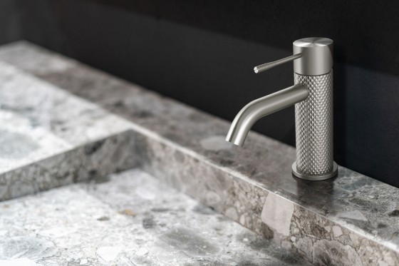 Смеситель для раковины Lotis Santi 1004BN brushed nickel