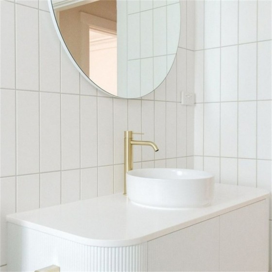 Смеситель для раковины Lotis Mone 1003BB высокий, цвет brushed brass
