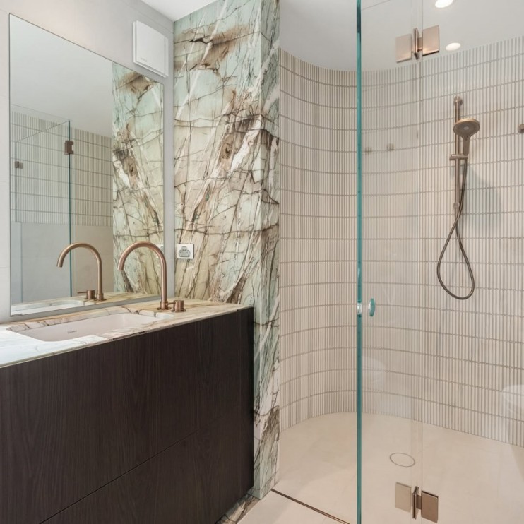 Душевой гарнитур со штангой, Lotis, цвет: бронза